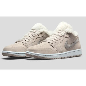 Nike Air Jordan 1 Low SE (Womens Size 6) Shoes DO0750 002 Sherpa Fleece